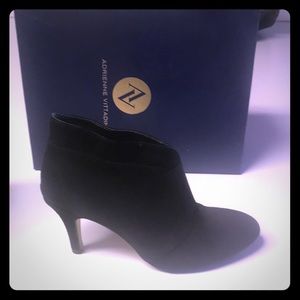 Adrienne Vittadini Black suede booties